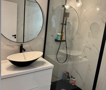 Location Appartement 3 pièces 75m² NIMES 30900 - Photo 5