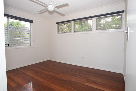41 Arura Street, Mansfield QLD 4122 - House For Rent | Domain - Photo 4