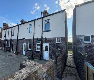2 bed Terraced - To Let - Photo 1