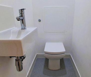 1 bedroom flat to rent - Photo 6