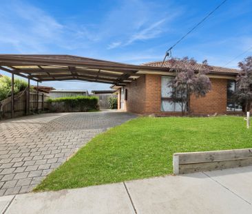 Charming Well Positioned Sunbury Home - Photo 3