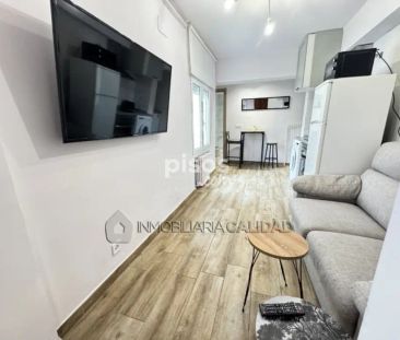 Piso en alquiler en Centro Sur - Photo 1