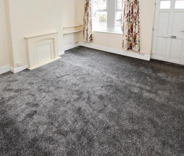 2 bedroom semi-detached house to rent - Photo 2