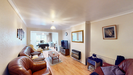 5 bedroom semi-detached house to rent - Photo 2