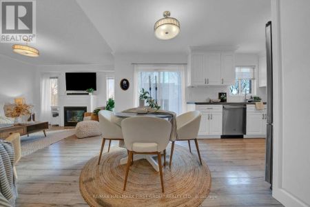 25 SPRUCEWOOD CRESCENT - Photo 4