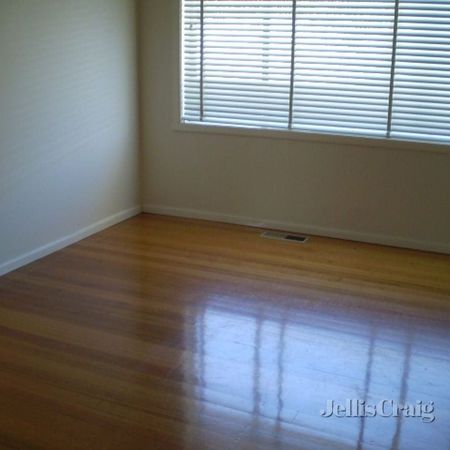 2 Laverton Street, Williamstown - Photo 4