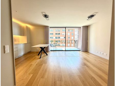 2 room luxury Apartment for rent in Vila Nova de Gaia, Portugal - Photo 3