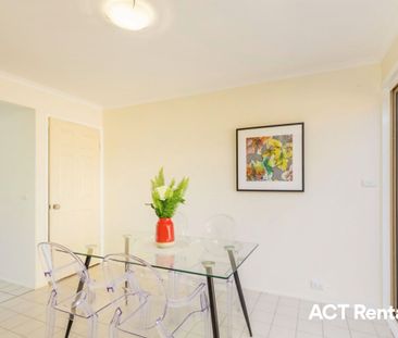 1/2 Earle Place, Page ACT 2614 - Townhouse For Rent | Domain - Photo 2