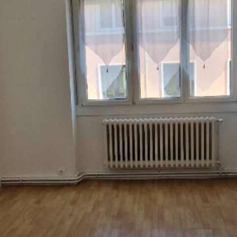 APPARTEMENT F5 AU CENTRE-VILLE - Photo 1