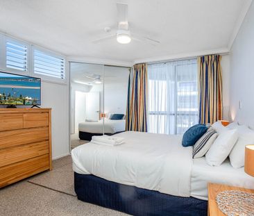 Panoramic Water Views - Fully Furnished - Photo 5