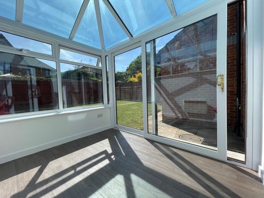 3 bedroom semi-detached house to rent - Photo 1