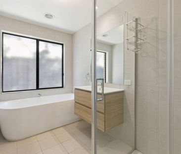 Well Presented 4 Bedroom Family Home - Photo 6