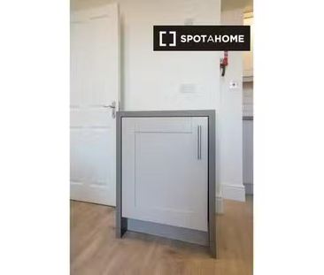 1-bedroom apartment for rent in Portobello, Dublin - Photo 2