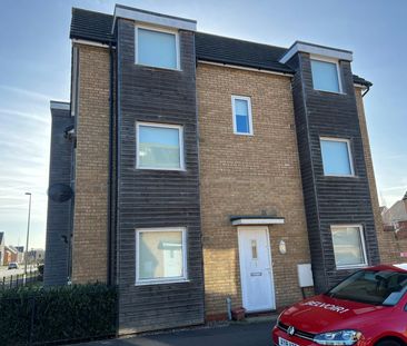 Town house to rent on - Photo 5