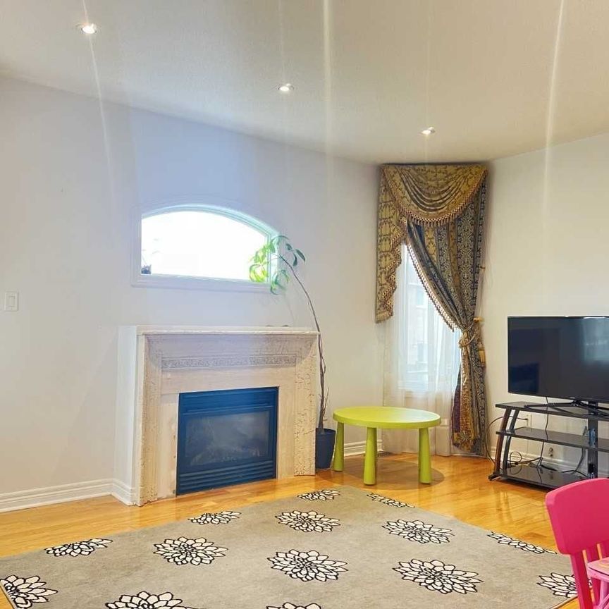 For Lease - 50 Danpatrick Drive, Richmond Hill, Ontario - Photo 1