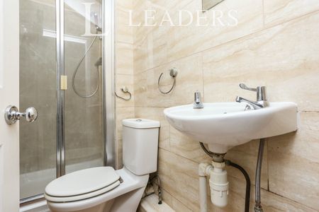 studio to rent London, SE26 - Photo 5