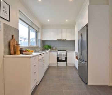 Elwood - Photo 4