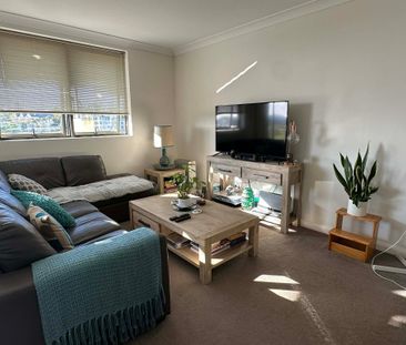 Wollstonecraft - Photo 2