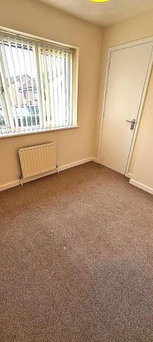 2 bedroom terraced house to rent - Photo 4
