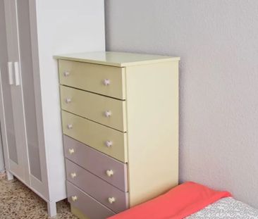 Carrer del Doctor Vicente Pallarés, Valencia, Valencian Community 4... - Photo 2