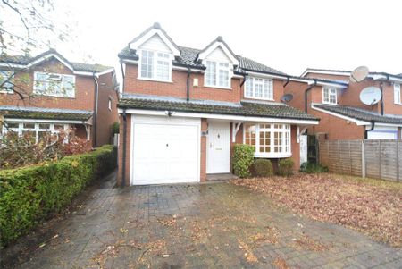4 bedroom detached house to rent - Photo 3