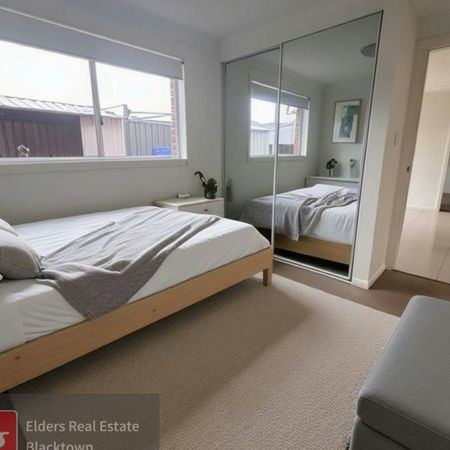 COZY FAMILY HOME IN CONVENIENT LOCATION! - Photo 4