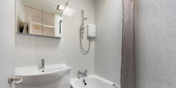 Room in a Shared House, Stanhope St, NW1 - Photo 3