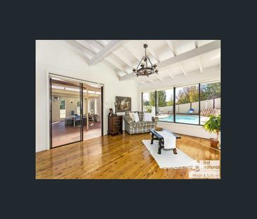 Multiple Living Rooms House locate in Park Side - Photo 1