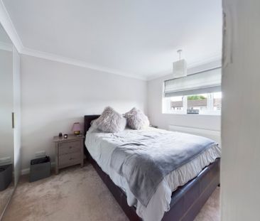 Benen-Stock Road, Staines-upon-Thames, Surrey,TW19 - Photo 6