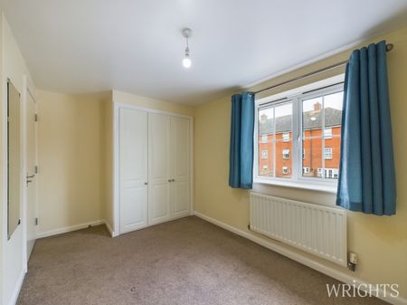 4 bedroom Coach House - Horsa Gardens, Hatfield - Photo 2