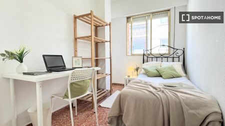 valencia, Valencian Community 46100 - Photo 3