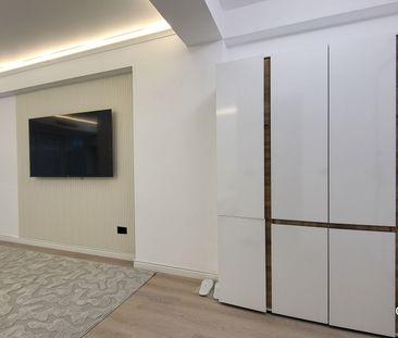 Studio modern si spatios - WHITE TITANIC - Photo 3