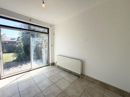 3 Bedroom House To Let - Photo 2