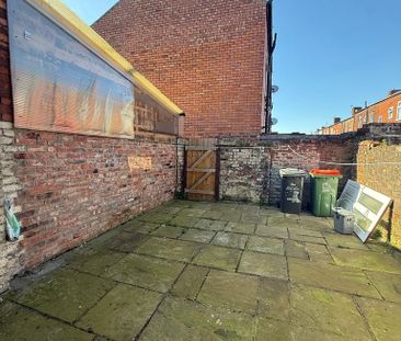 2 bedroom terraced house to rent - Photo 6
