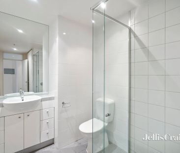 608/422 Collins St, Melbourne - Photo 2