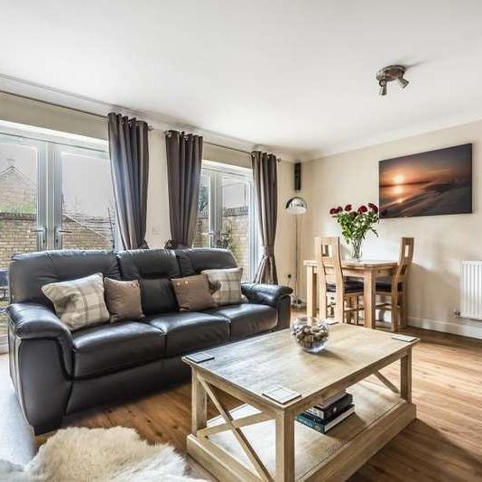 Baldwin Mews, Carterton, OX18 - Photo 1