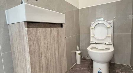 Spacious Near New 3 Bedroom Family home In Papatoetoe - Photo 5