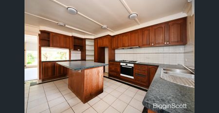 Spacious & Freshly Updated Home in a Quiet Rowville Location - Photo 2
