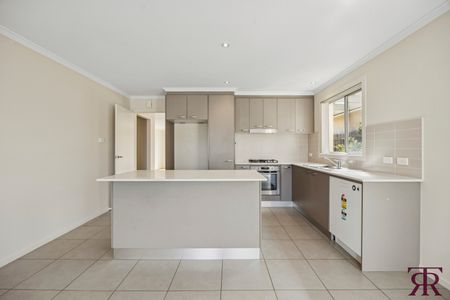 264 Flemington Road, Harrison ACT 2914 - House For Rent | Domain - Photo 4
