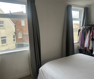 2 Bed Flat, Ashbourne House, BS5 - Photo 4