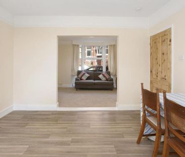 2 bedroom maisonette to rent - Photo 3