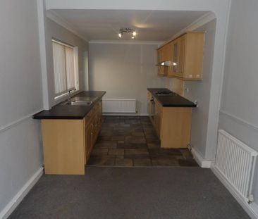 2 bedroom terraced house to rent - Photo 6