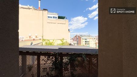 barcelona, Catalonia 08011 - Photo 4