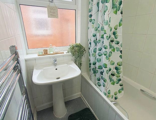 Room 5 – Evington Road, LE2 1HH - Photo 1