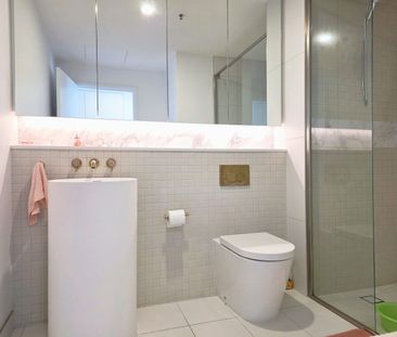 Furnished 2 Bed 2Bath Apartment in the Centre of Box Hill with Grea... - Photo 6