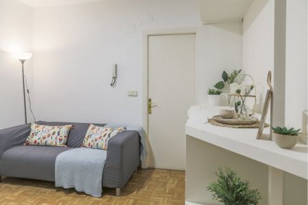 Beautiful cozy room in Paseo Delicias - Photo 3