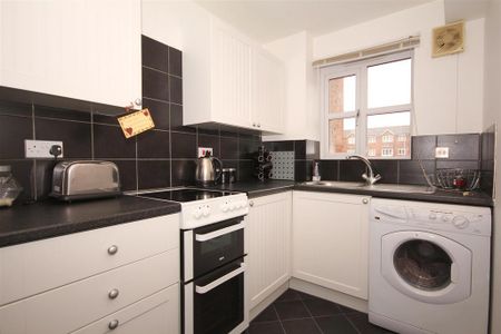 1 bedroom flat to rent - Photo 3