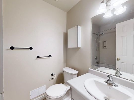 For Lease - 183 Nelson Street Unit# 1, Oakville, Ontario - Photo 1