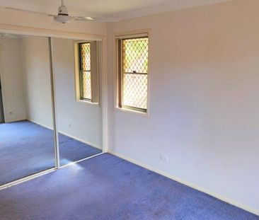 CLOSE TO UNI & HOSPITAL - AIR CON AND POOL - Photo 2