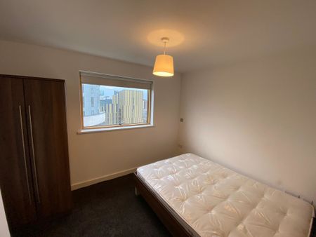 2 bedroom to let - Photo 2